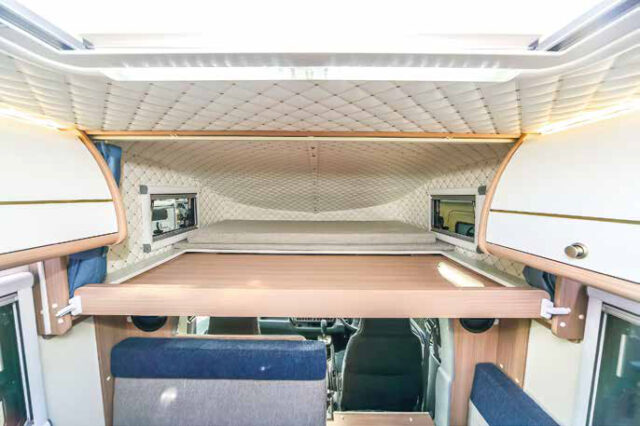 ディスカバリー　BED