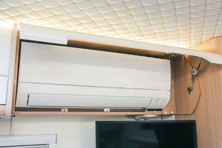 ディスカバリー　エアコン　電源