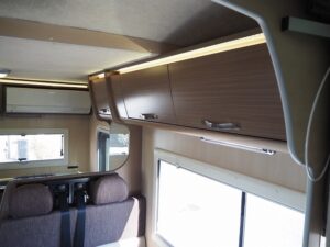 カムロードバンテック製コルドリーブス　新車　収納